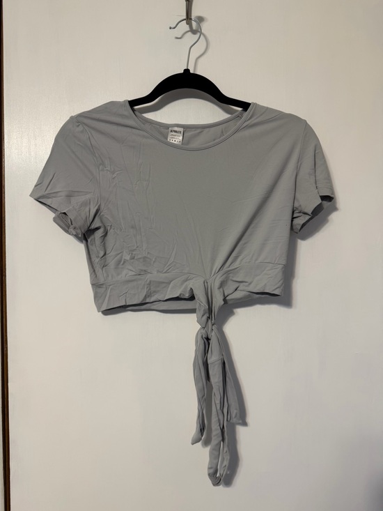 Alphalete Tops - Alphalete Light Gray Tie-Front Crop Top